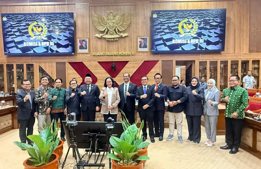 Skema Dosen PNS Menguat, Komisi X DPR RI Buka Peluang Alih Status 10.942 Dosen PPPK
