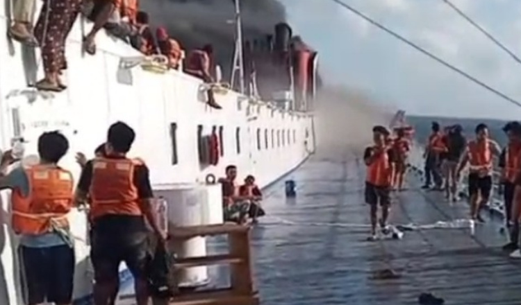 Kecelakaan Laut, KMP Mutiara Santosa 2 Terbakar di Perairan Utara Sumenep